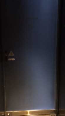 銀座 ど真ん中 異世界 扉 豊岩稲荷神社 路地裏