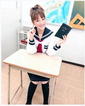 鈴木奈々 コスプレ 女子高生 JK 制服