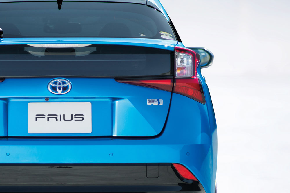 プリウス マイナーチェンジ デザイン