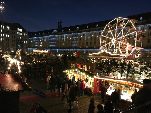 ロ横浜赤レンガ クリスマスマーケット