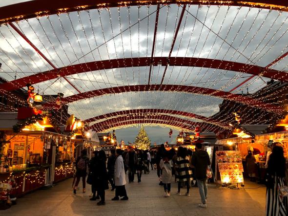 ロ横浜赤レンガ クリスマスマーケット