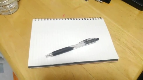 ボールペン ムカつく