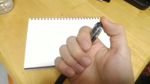 ボールペン ムカつく