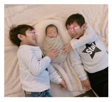 辻希美 ニューボーンフォト 第4子 子ども 新生児