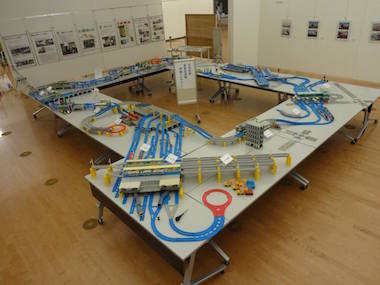 プラレール 同人誌 幾何学模様 ぺたぞうでんしゃ王国