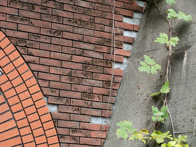 横須賀　トンネル　隧道　汐入　平沼義之　レンガ　坂本隧道　南側　坑門