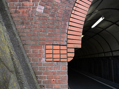 横須賀　トンネル　隧道　汐入　平沼義之　坂本隧道