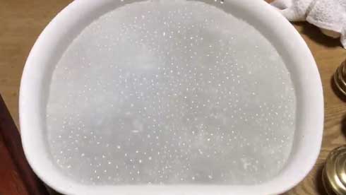 仏具 汚れ 落ちる 動画 アルミホイル 重曹 クエン酸 泡