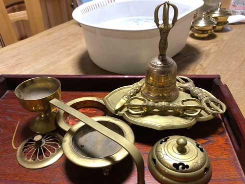 仏具 汚れ 落ちる 動画 アルミホイル 重曹 クエン酸 泡