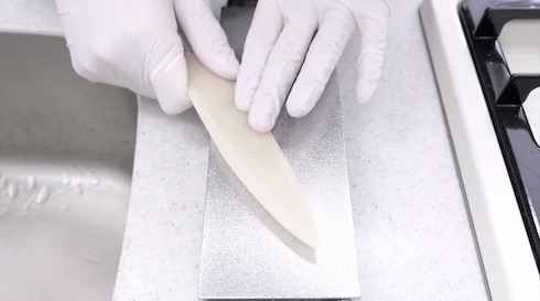 圧倒的不審者の極み 包丁 牛乳