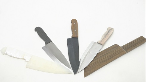 圧倒的不審者の極み 包丁 牛乳