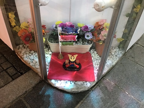 工事現場　仮囲い　ディスプレイ　アート　作品　コーナー　ガテン系アート　麹町