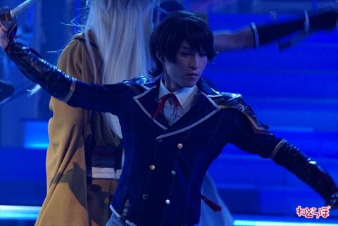 山内惠介 刀剣男士 紅白