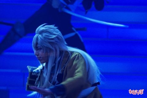 山内惠介 刀剣男士 紅白