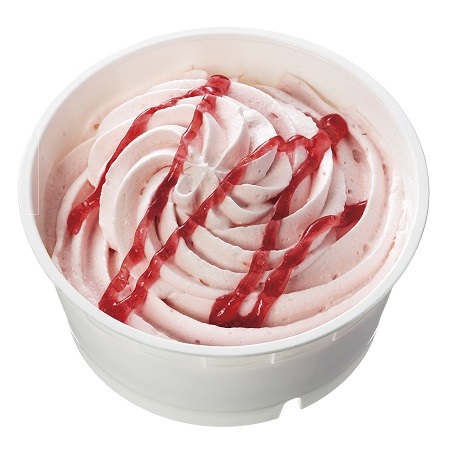 苺クリームで食べるスイートポテトケーキ