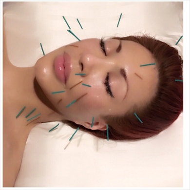 叶恭子 すっぴん 美容鍼 叶恭子 叶姉妹 美肌 メイク 素肌