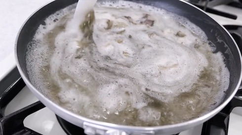 圧倒的不審者の極み 包丁