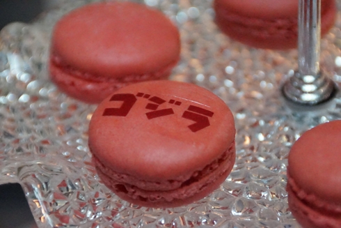 ゴジラ イチゴ バイキング スイーツ