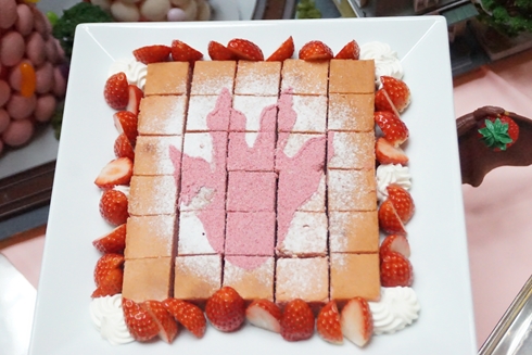 ゴジラ イチゴ バイキング スイーツ