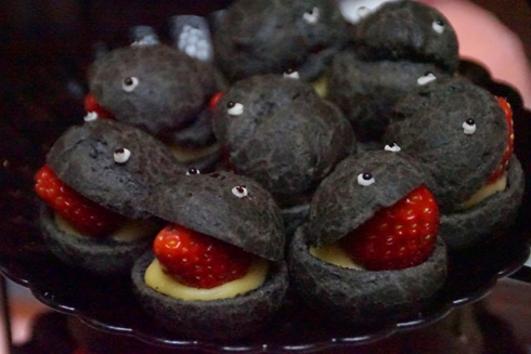 ゴジラ イチゴ バイキング スイーツ