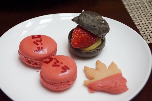 ゴジラ イチゴ バイキング スイーツ