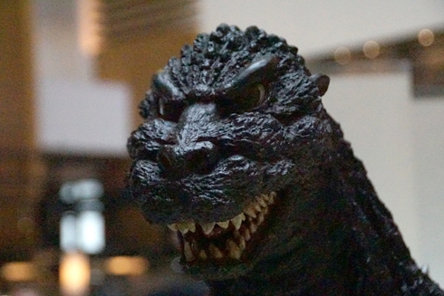 ゴジラ イチゴ バイキング スイーツ