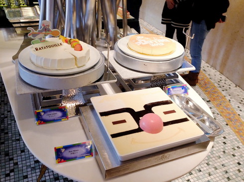 ピクサーのフード＆グッズ