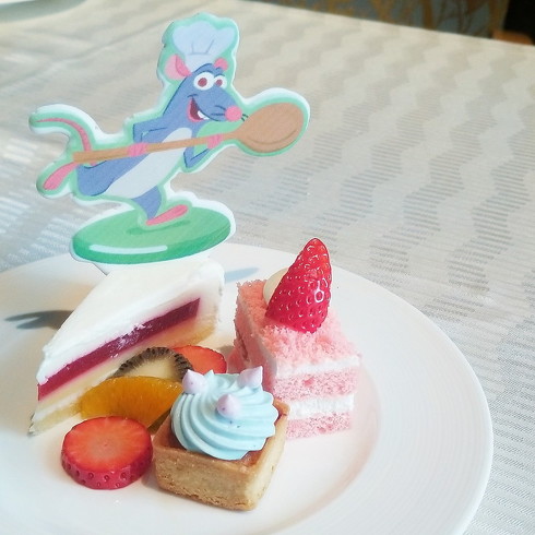 ピクサーのフード＆グッズ