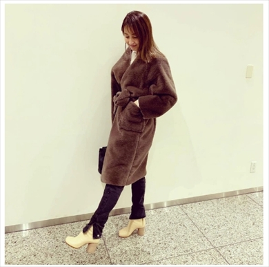 矢田亜希子 授業参観 コーデ 息子 美人ママ