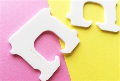 食パンをとめるアレのイヤーカフ