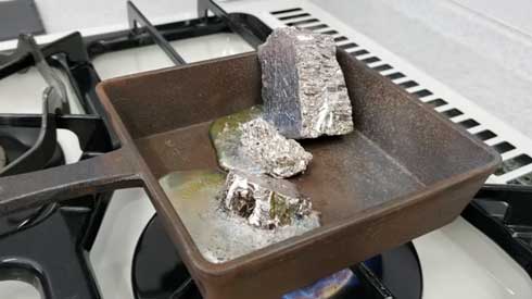 ビスマス 包丁 圧倒的不審者の極み 研ぐ 作ってみた モンハン YouTube