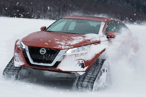 アルティマ 日産 クローラー