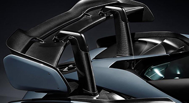 マクラーレン・セナ 炎上 廃車 スーパーカー