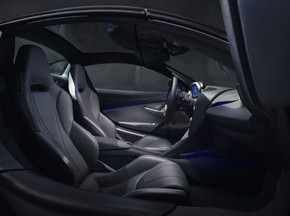 マクラーレン 720S スパイダー