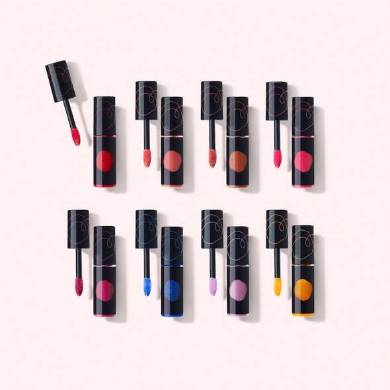 「ラッカーインク リップシャイン ピコ」