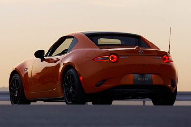 MX-5 Miata 30th Anniversary Edition（ハードトップ）