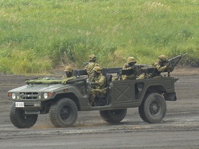 メガクルーザー HMV 自衛隊