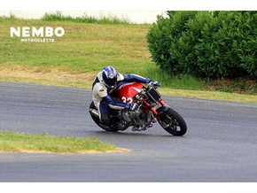 Nembo バイク 上下逆