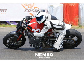 Nembo バイク 上下逆