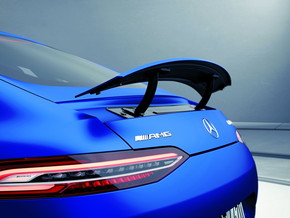 AMG GT 4ドアクーペ