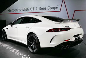AMG GT 4ドアクーペ