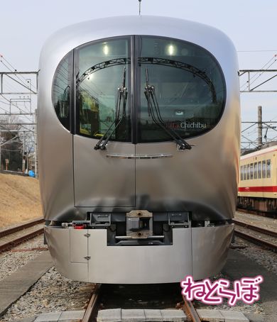 ラビュー Laviw 西武 新型特急