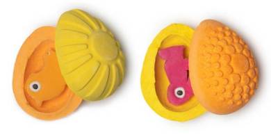 チックファンエッグ、バニーファンエッグ（恐竜・タマゴモチーフ）／各1400円