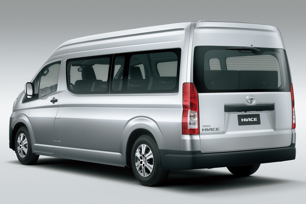 ハイエース 海外 新型