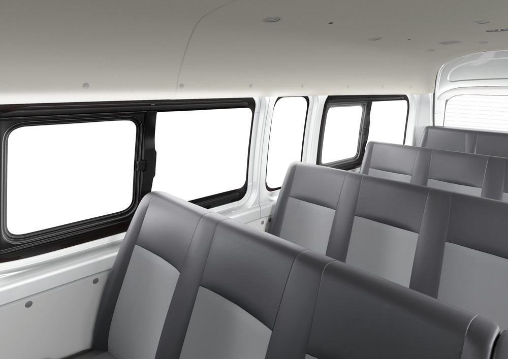 ハイエース 海外 新型