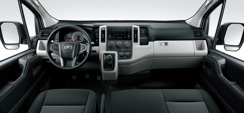 ハイエース 海外 新型