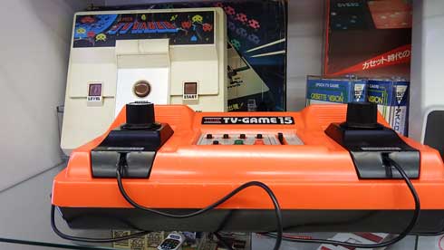 電子遊技場 よってこ 広場 高知 ごめん町 レトロゲーム 展示 PONG ブロック崩し