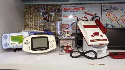 電子遊技場 よってこ 広場 高知 ごめん町 レトロゲーム 展示 PONG ブロック崩し