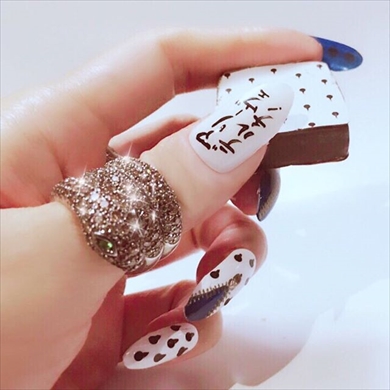 叶姉妹 美香恭子 ジョジョの奇妙な冒険 ブローノ・ブチャラティ アリーヴェデルチ ネイル