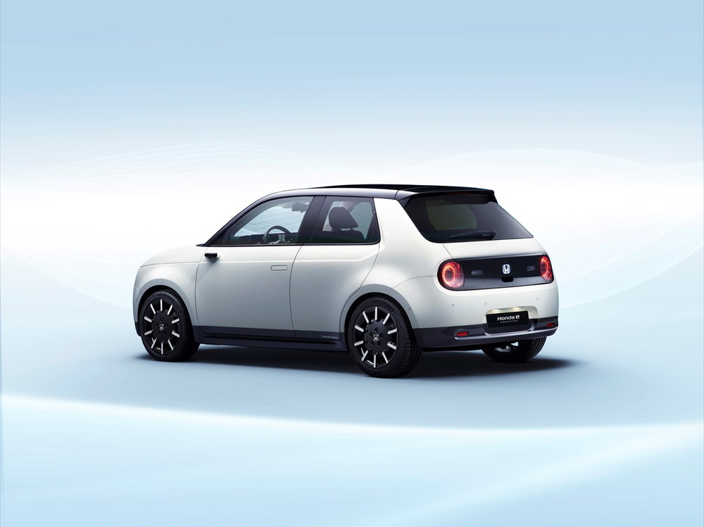 ホンダ EV コンパクトカー 後輪駆動